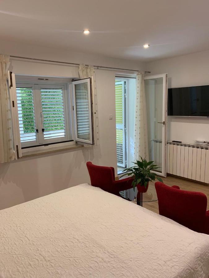 Apartman & Marina *