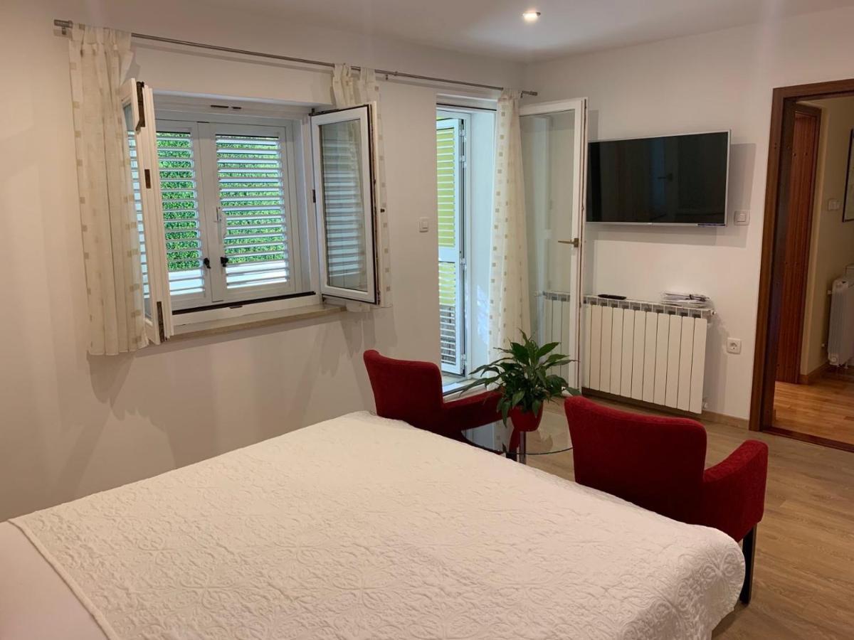 & Marina Apartma