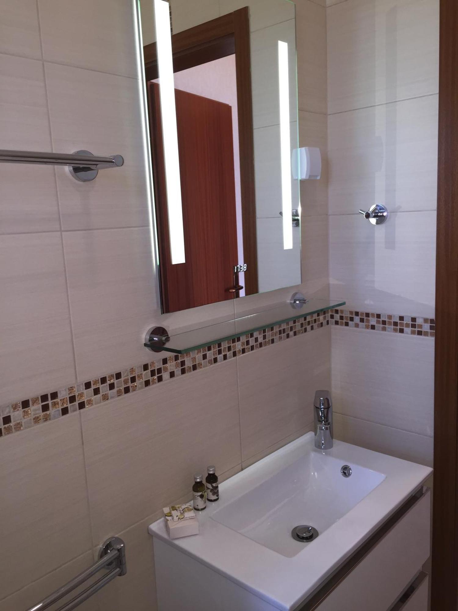 & Marina Apartma *