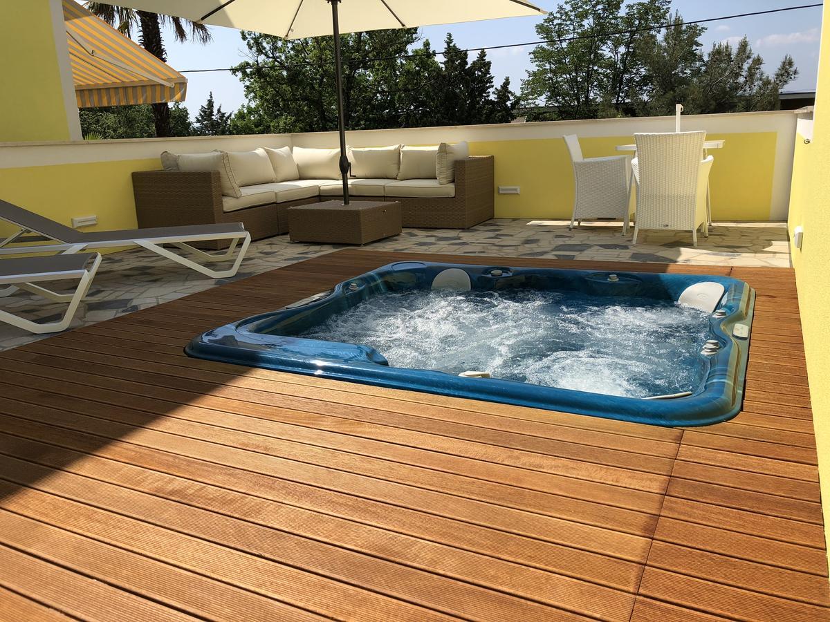 & Marina Apartma *