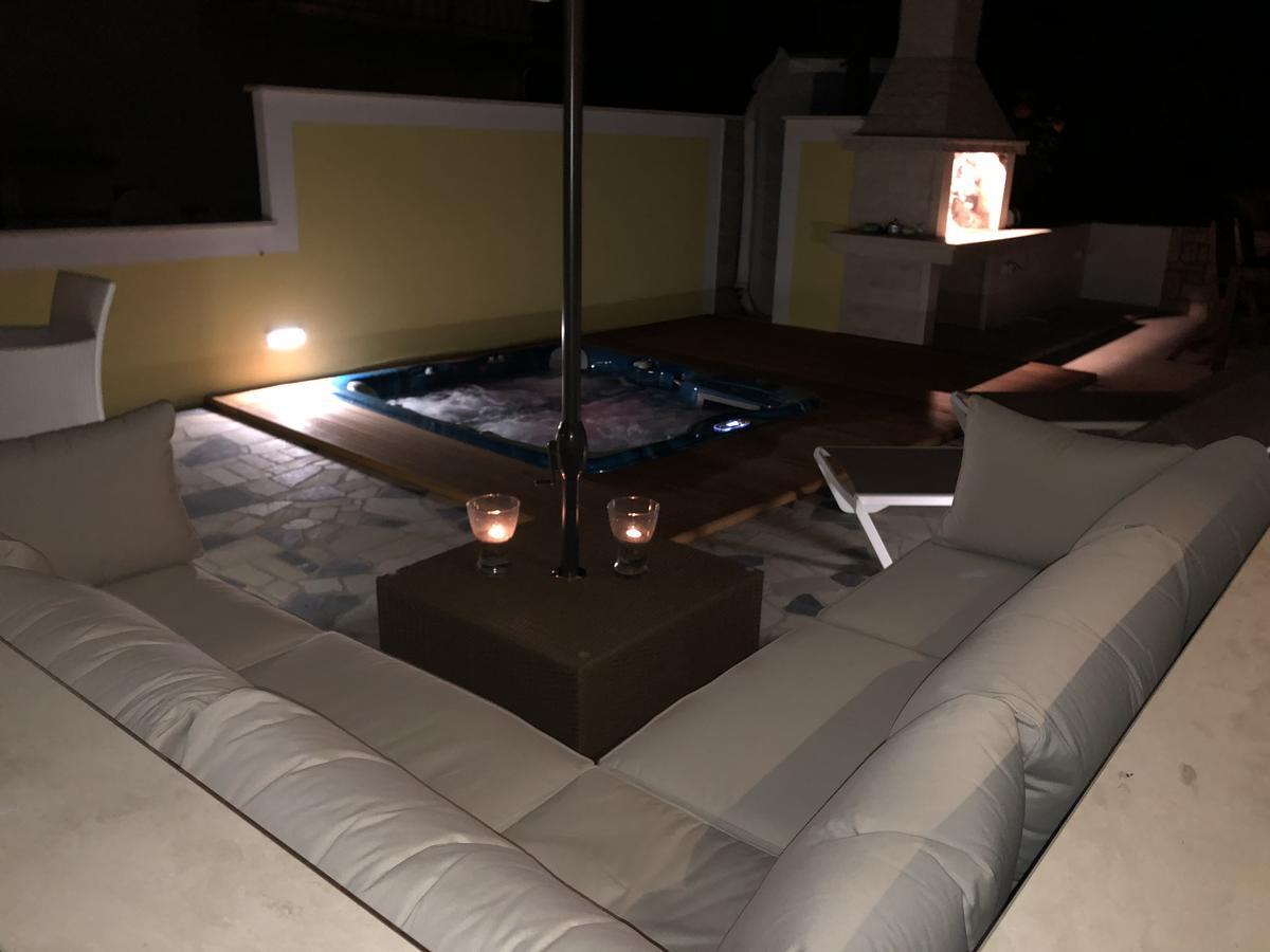 Apartment & Marina *